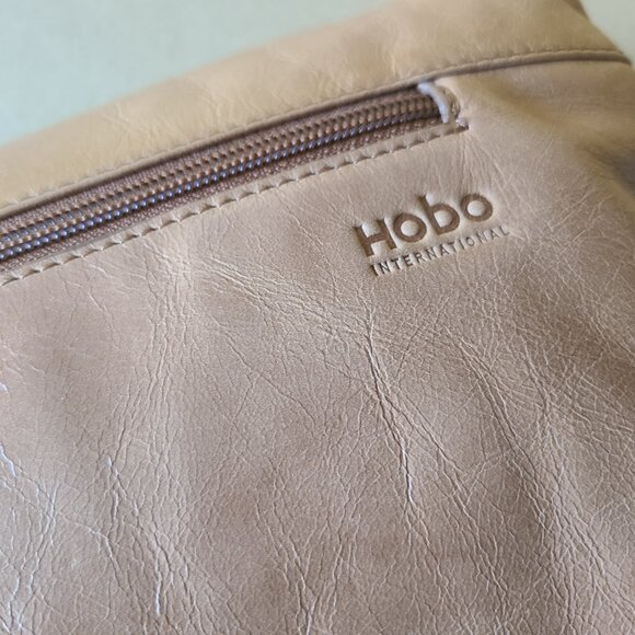 HOBO leather clutch purse - Picture 5 of 8